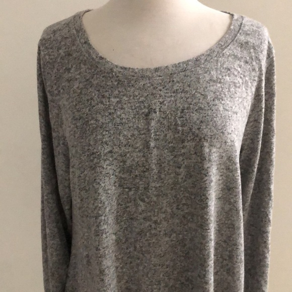 Green Envelope Women’s Green/Gray 3/4 Sleeve Shirt Shark-bite Hem Size 1X - Picture 2 of 6